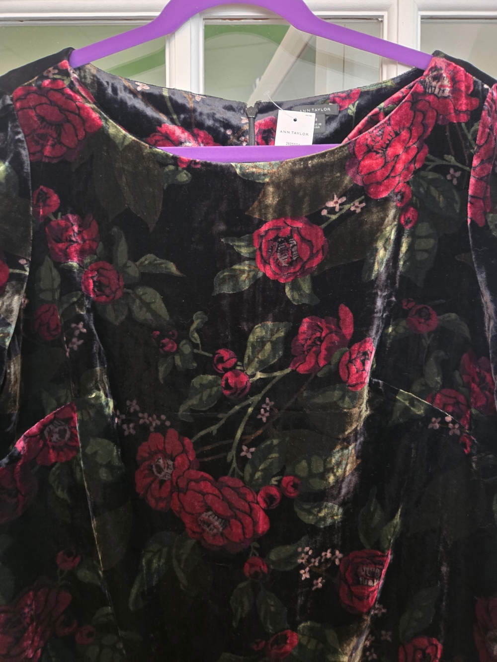 Ann Taylor Black Velvet Floral Long-Sleeve Shift Dress - Size 14 - Picture 11 of 12